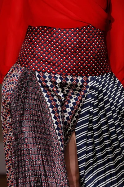 Look 43